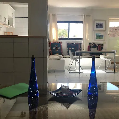 Secret Chill Tías